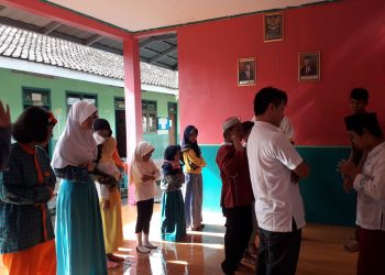 Pembelajaran Sholat Siswa ABK di SLB Akirra 2