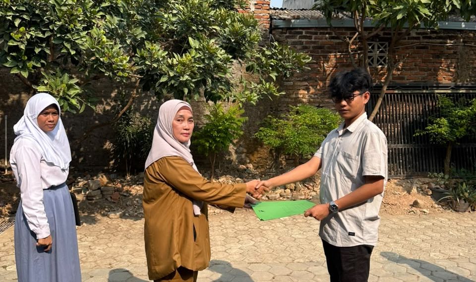 UPACARA SENIN DAN SERAH TERIMA JABATAN KEPALA SLB AKIRRA 2 CIREBON